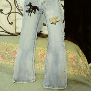 Western Denim Bane. Jeans